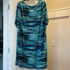 Women Blue &Green 3/4 Sleeve Dress size 24W layers all down front comfortable